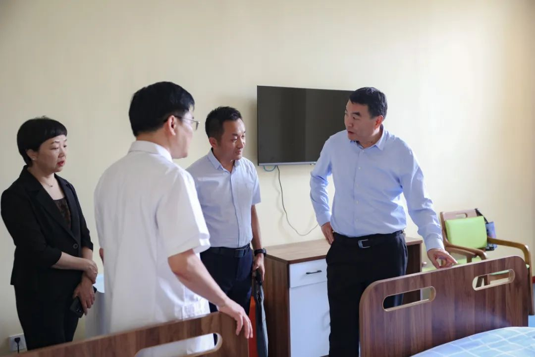市人大、民政领导莅临我院调研、指导医养结合、养老服务工作